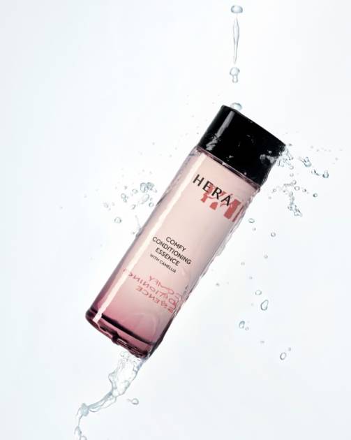HERA、美の象徴“チェジュカメリア”に着想したブースティングエッセンス「コンフィー コンディショニングエッセンス」発売サムネイル画像!