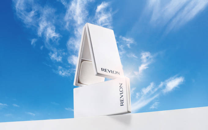 レブロン、人気下地「フォトレディ アンチシャイン バーム」待望の復刻