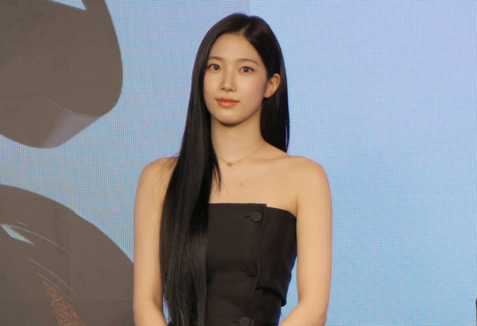 LE SSERAFIM・KAZUHAが語る“カメラ映え”メイクの秘訣「普段のスキンケアを大切に」