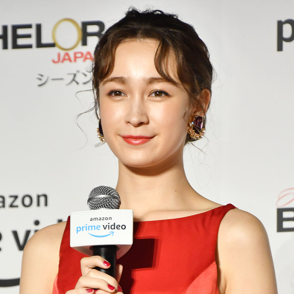 藤井サチ「すごく色が可愛い」チークにもマルチに使える愛用アイシャドウメイン画像