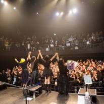 【独自コメント到着】Lonesome_Blue、浅草花劇場でワンマンライブ開催！キングレコードからの2ndフルアルバムリリースと4人目のメンバーとなる新ギタリスト加入をサプライズ発表
