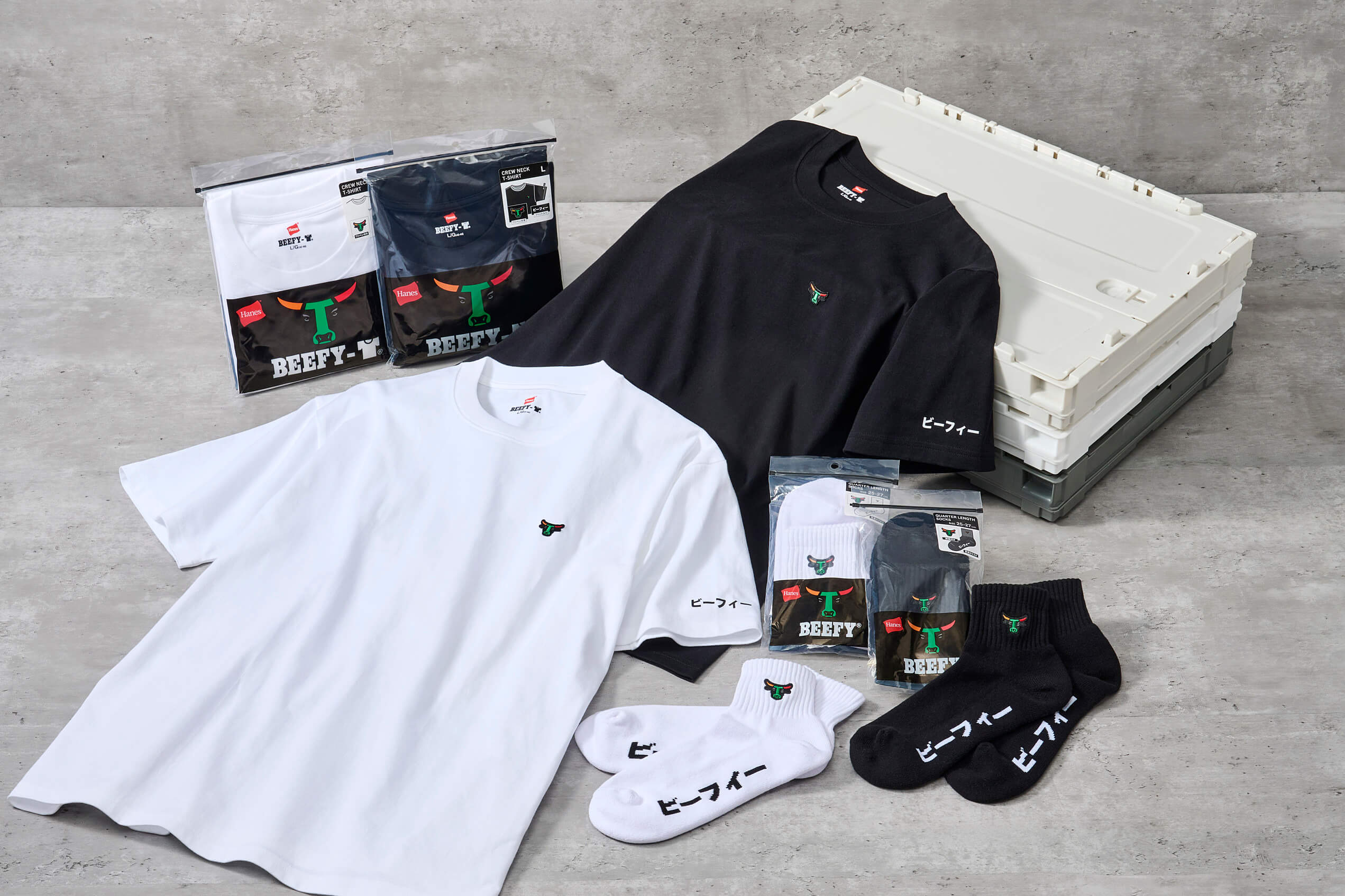 ヘインズ、セブン‐イレブンとの初のコラボアイテム「BEEFY-T」「BEEFYソックス」を7月11日より順次発売
