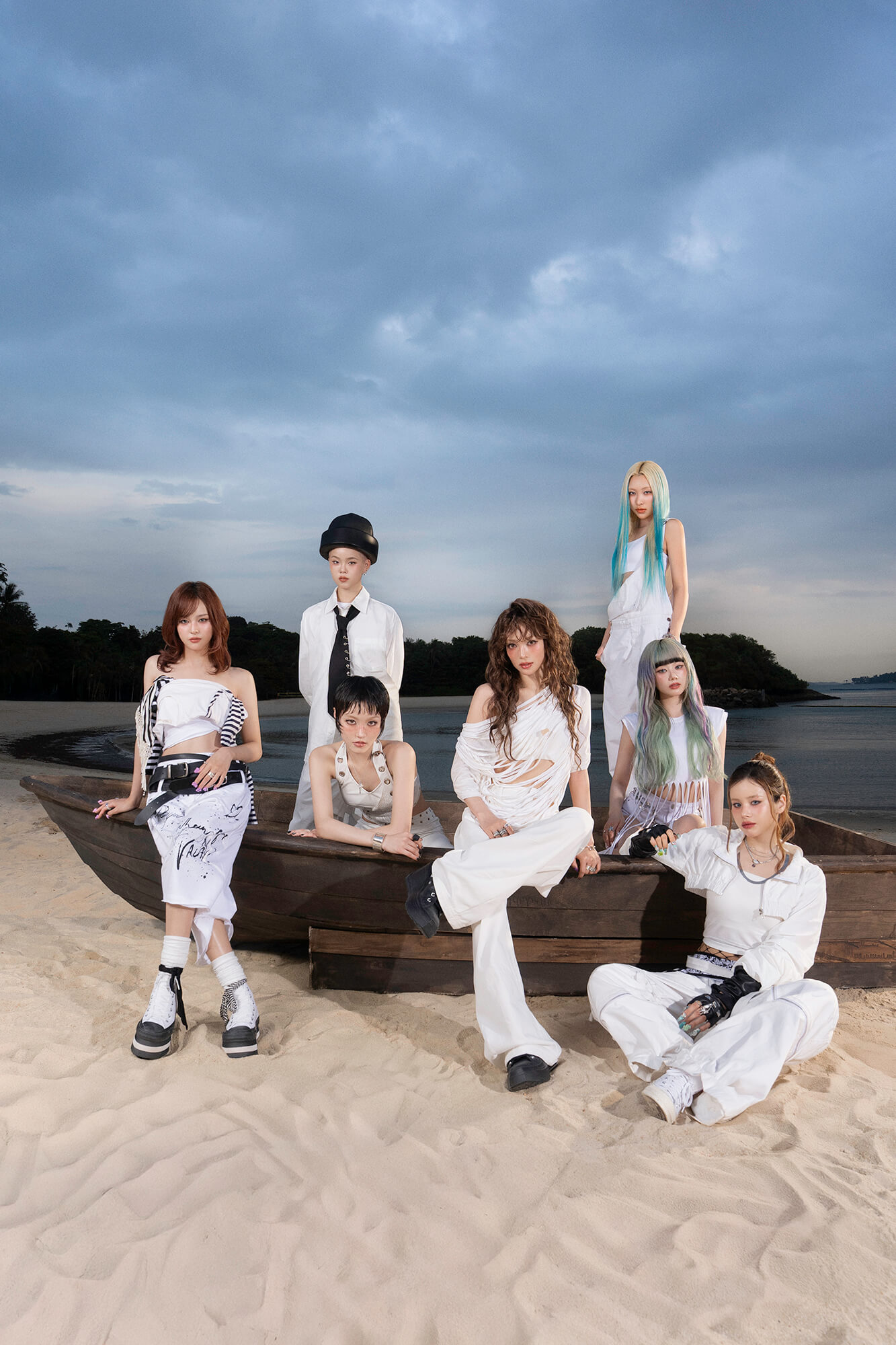 XG、世界でバイラルを起こした「WOKE UP」MVが1億回再生突破｜『フジロック』初出演も控える