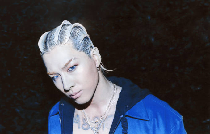 BIGBANGテヤン、最新曲「LIVE FAST DIE SLOW」を「THE FIRST TAKE」でパフォーマンス。「ずっと聴いてたい」と反響