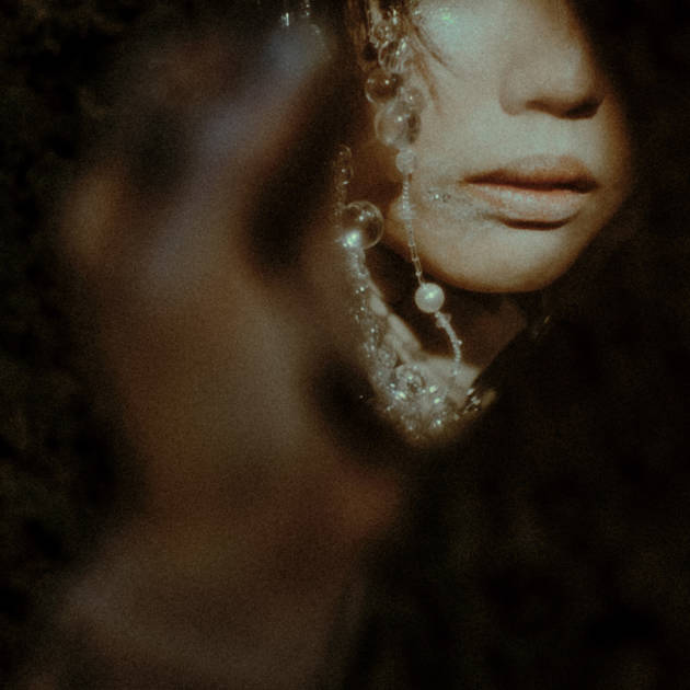 水咲加奈「ナイフ」ジャケット